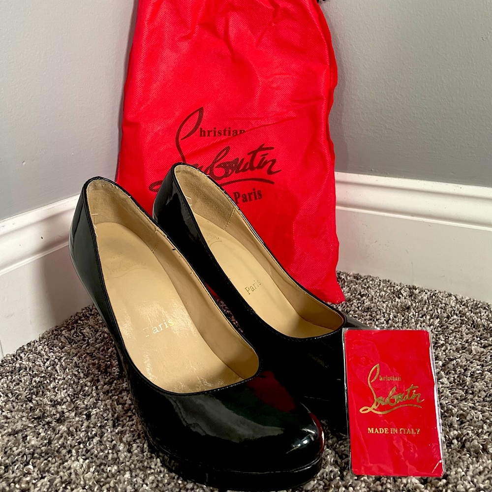 Authentic Christian Louboutin 39